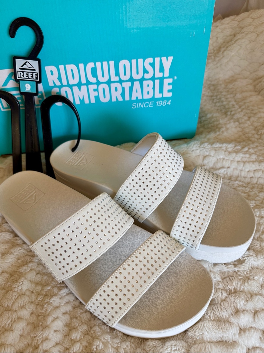 Reef Women’s White Double-Strap Stud Slide Sandals
